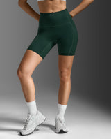 Form Stash Hi-Rise Bike Shorts, Ever Green/Ever Green